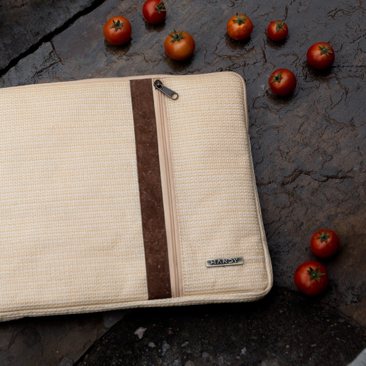 The Daily Laptop Sleeve 16″